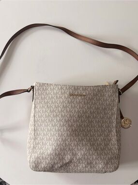 Michael Kors Beige/Tan Signature Crossbody Bag